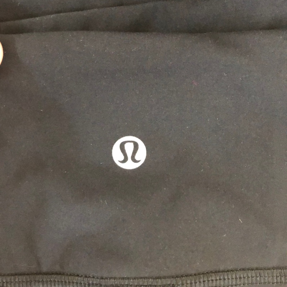 BRAND NEW BLACK LULU LEGGINGS🦋